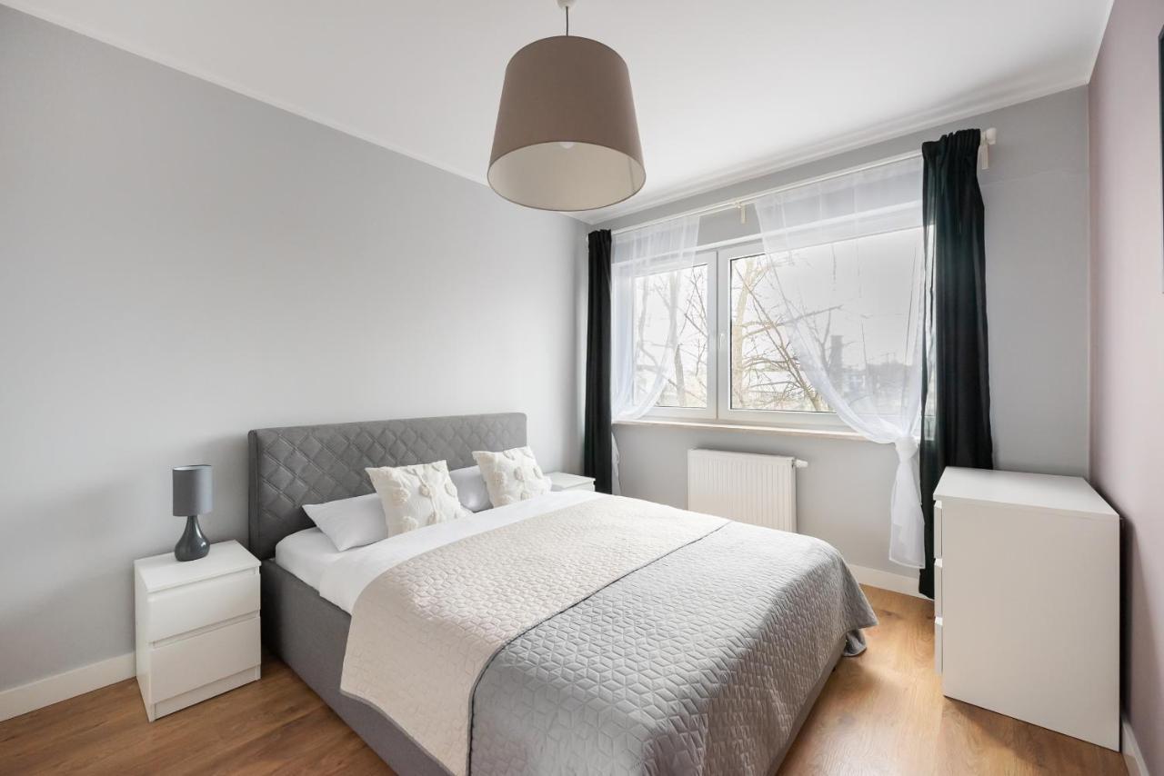 Metro Mlynow Silver Apartment Varšava Exteriér fotografie