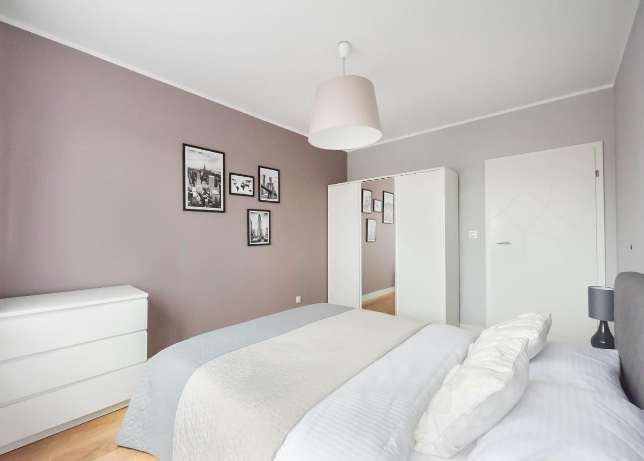 Metro Mlynow Silver Apartment Varšava Exteriér fotografie